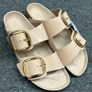 Birkenstock Arizona Hammered Big Buckle size 41 Color: High Shine New Beige